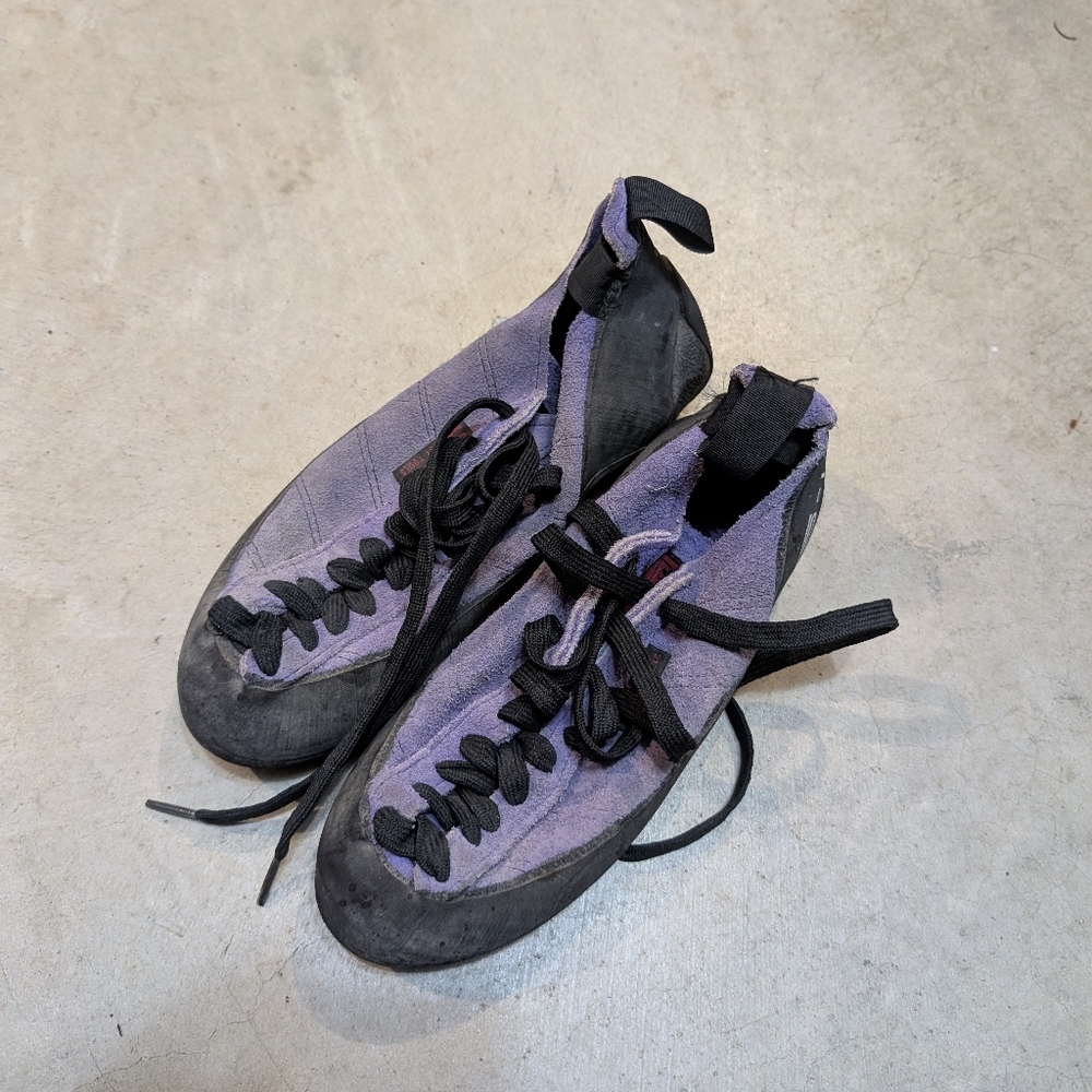 5 10 Stealth C4 Climbing Shoes Faded Purple Men's 7.5 Lace Up